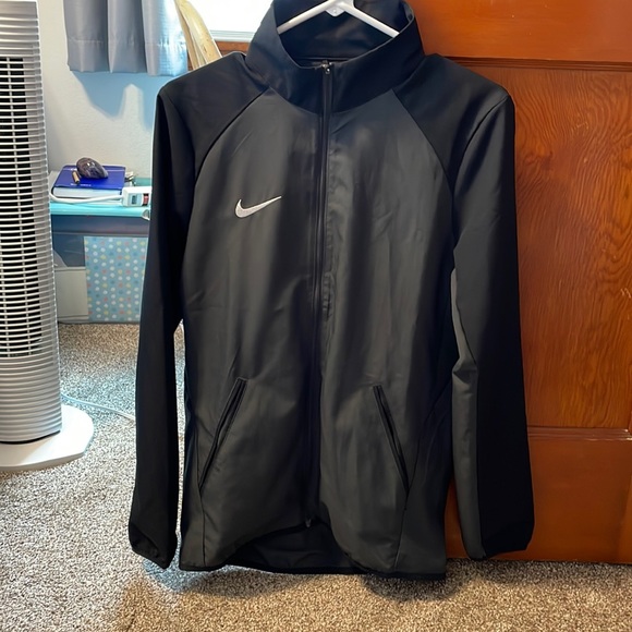 Nike Other - Nike Lightweight Jacket